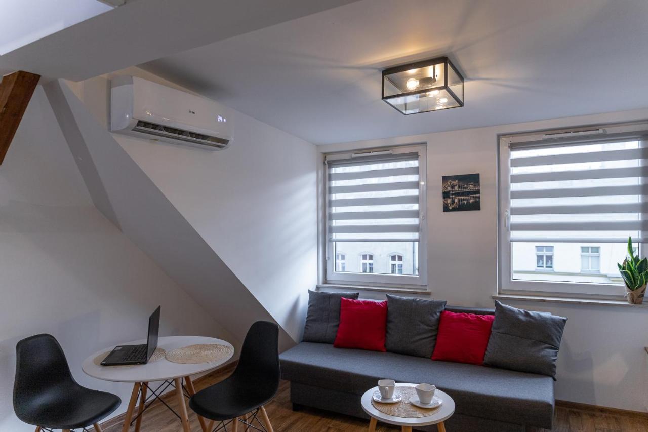Apartamenty Niedaleko Dworca Od Wroclawapartament-Pl Breslávia Exterior foto
