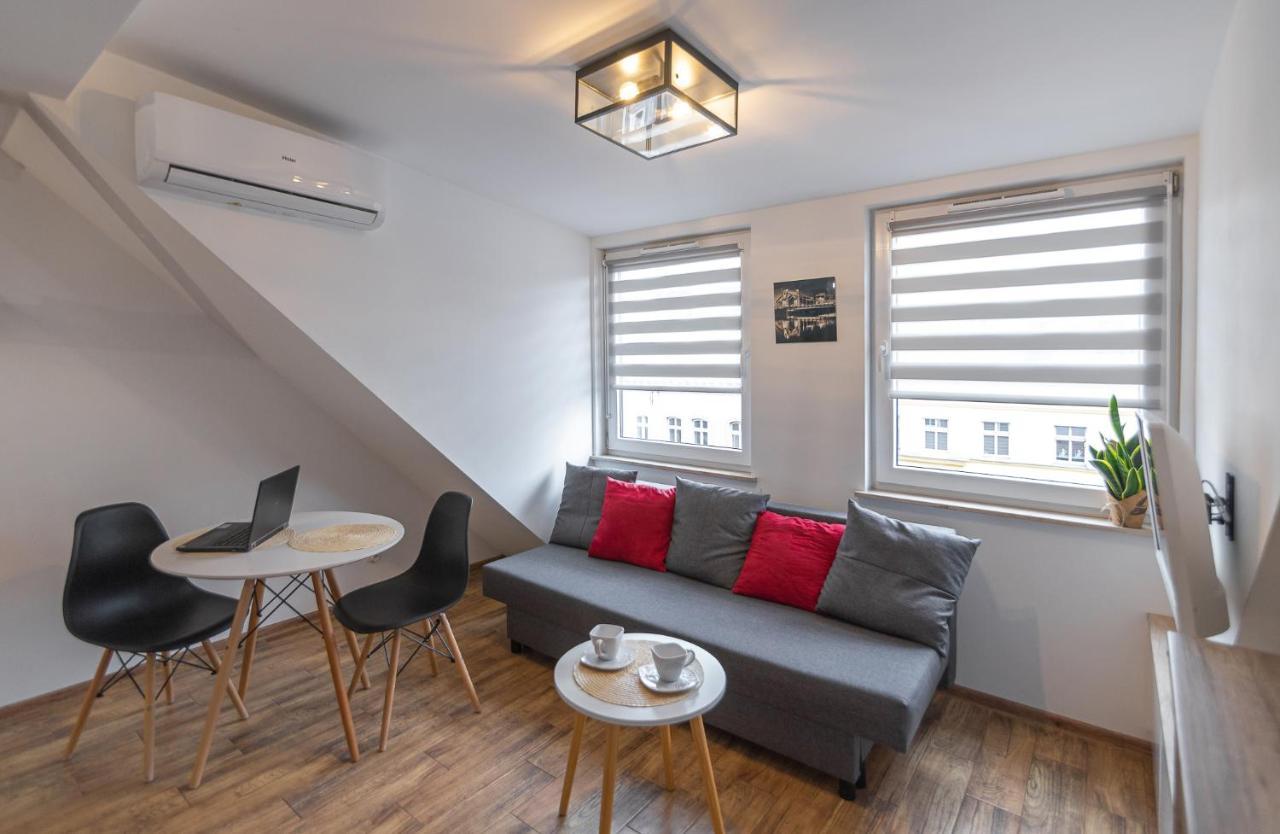 Apartamenty Niedaleko Dworca Od Wroclawapartament-Pl Breslávia Exterior foto